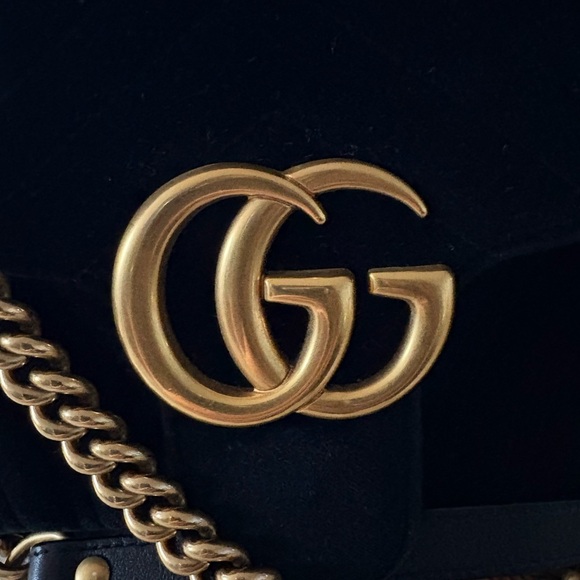 Gucci marmot black velvet medium two way chain bagAccents - Picture 5 of 17